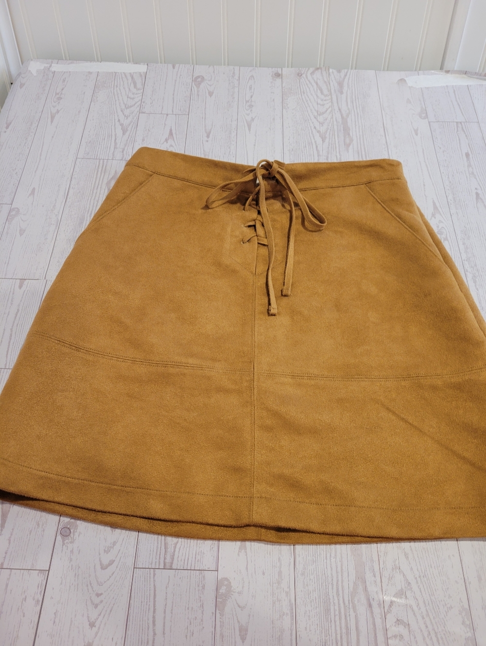 LC Lauren Conrad Tan Faux Suede Lace-Up Mini Skirt – Size 2